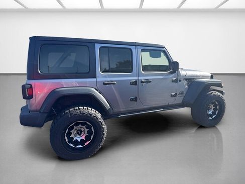 Used 2018 Jeep Wrangler Unlimited Sport S AWD/4WD image 7