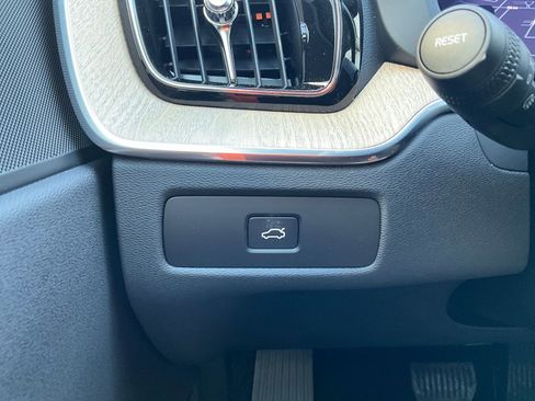 New 2026 Volvo XC60 B5 Plus w/ Protection Package Premier image 23