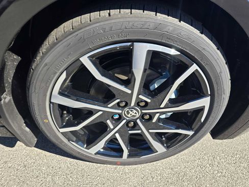 New 2026 Toyota Prius XSE Premium image 9