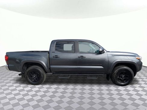 Used 2022 Toyota Tacoma SR5 image 2