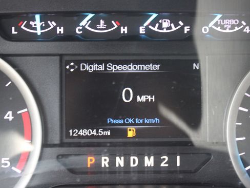 Used 2019 Ford F250 XLT w/ Snow Plow Prep Package AWD/4WD image 12