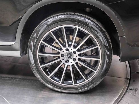 Certified 2022 Mercedes-Benz GLC 300 image 8