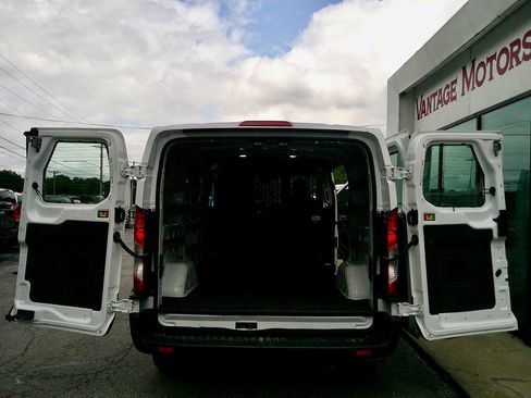 Used 2025 Ford Transit 250 Low Roof w/ Exterior Upgrade Package RWD image 8
