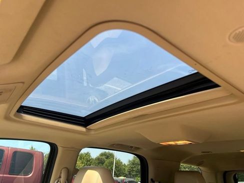 Used 2014 Chevrolet Tahoe LT w/ All-Star Edition RWD image 33