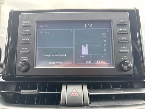 Used 2019 Toyota RAV4 XLE FWD image 18