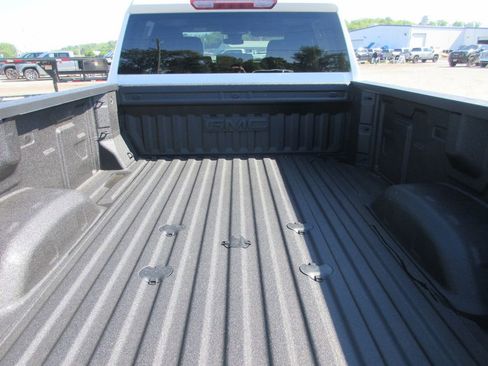 New 2026 GMC Sierra 3500 SLE w/ SLE Value Package AWD/4WD image 7