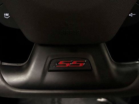 Used 2018 Chevrolet Camaro SS RWD image 23