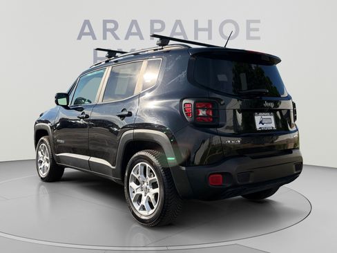 Used 2017 Jeep Renegade Latitude AWD/4WD image 3