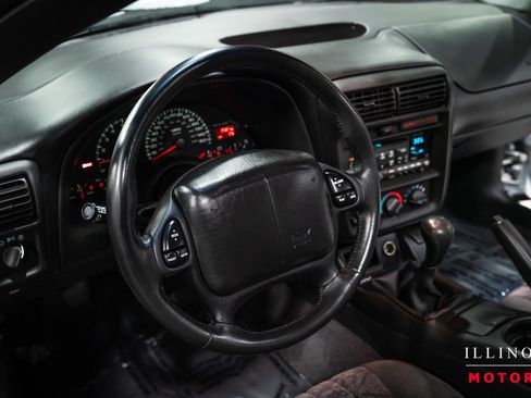 Used 2000 Chevrolet Camaro Z28 w/ SS Performance/Appearance Pkg RWD image 20