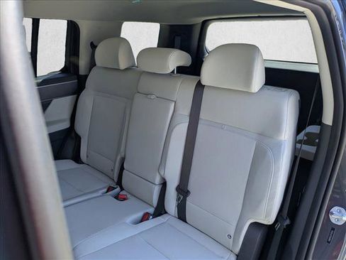 New 2026 Hyundai Santa Fe SE FWD image 17