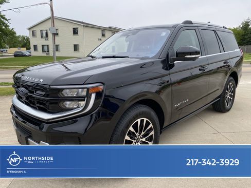Used 2025 Ford Expedition Platinum AWD/4WD image 1