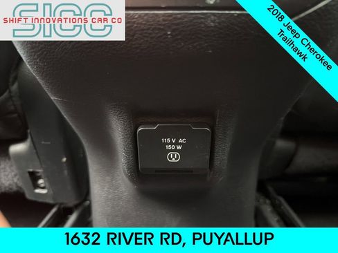 Used 2018 Jeep Cherokee Trailhawk w/ Quick Order Package 25L image 22