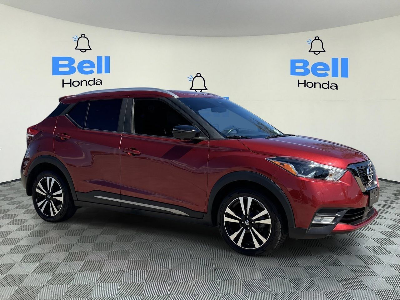 Used 2020 Nissan Kicks SR FWD image 6
