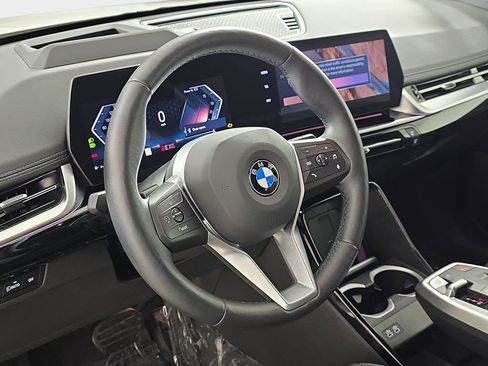 Used 2025 BMW X1 xDrive28i w/ Technology Package image 19