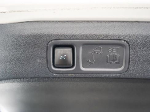 Used 2022 Ford Expedition XLT AWD/4WD image 13