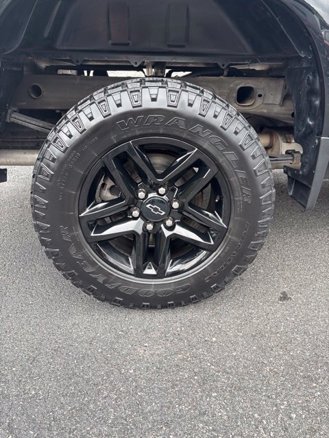 Used 2020 Chevrolet Silverado 1500 LT Trail Boss AWD/4WD image 9