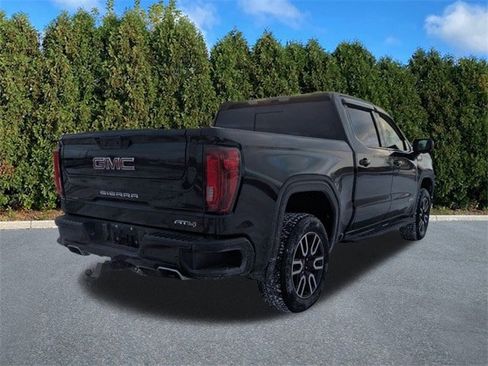 Used 2025 GMC Sierra 1500 AT4 w/ AT4 Premium Package image 4