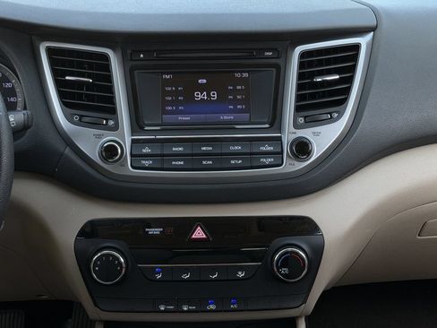 Used 2018 Hyundai Tucson SE w/ Cargo Package FWD image 16
