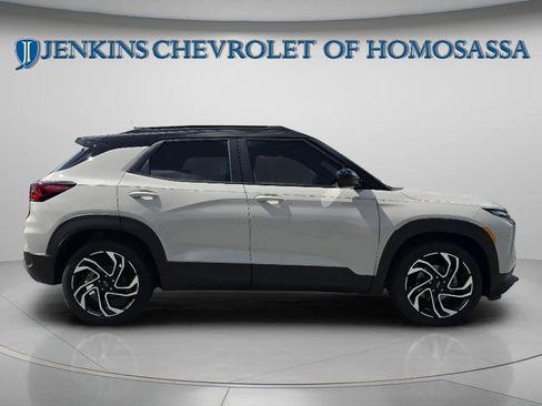 New 2026 Chevrolet TrailBlazer RS w/ Convenience Package FWD image 2