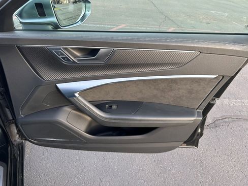 Used 2021 Audi S6 Prestige w/ Prestige Package image 25