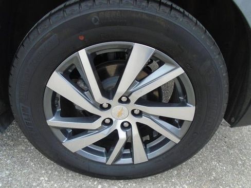 Used 2024 Chevrolet Equinox Premier image 29