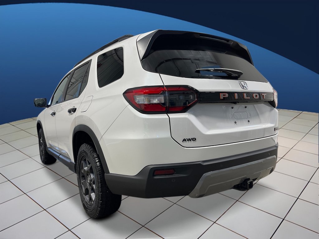 New 2026 Honda Pilot TrailSport image 3