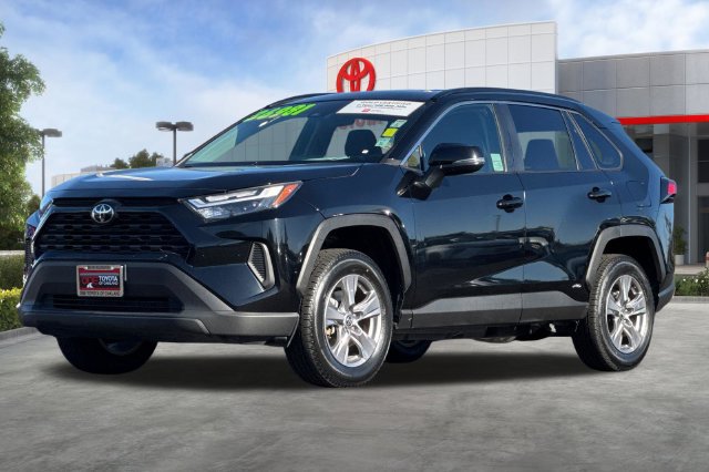 Certified 2025 Toyota RAV4 XLE AWD/4WD image 10