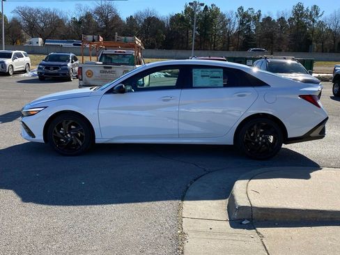 New 2026 Hyundai Elantra SEL Sport image 4