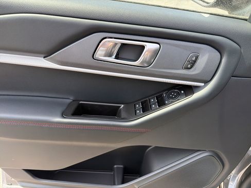 New 2026 Ford Explorer ST-Line image 10