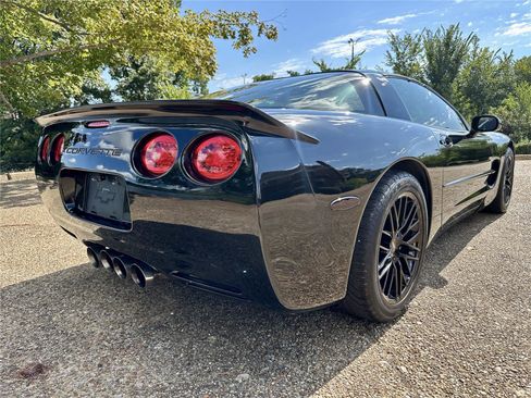 Used 1998 Chevrolet Corvette Coupe w/ Roof Pkg image 3