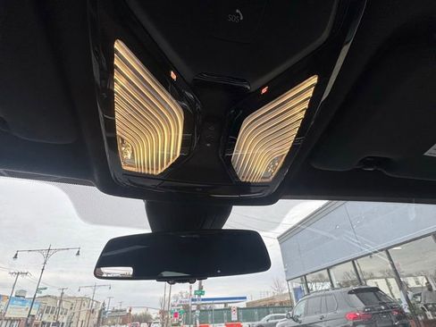 Used 2022 BMW X5 xDrive40i w/ M Sport Package image 33