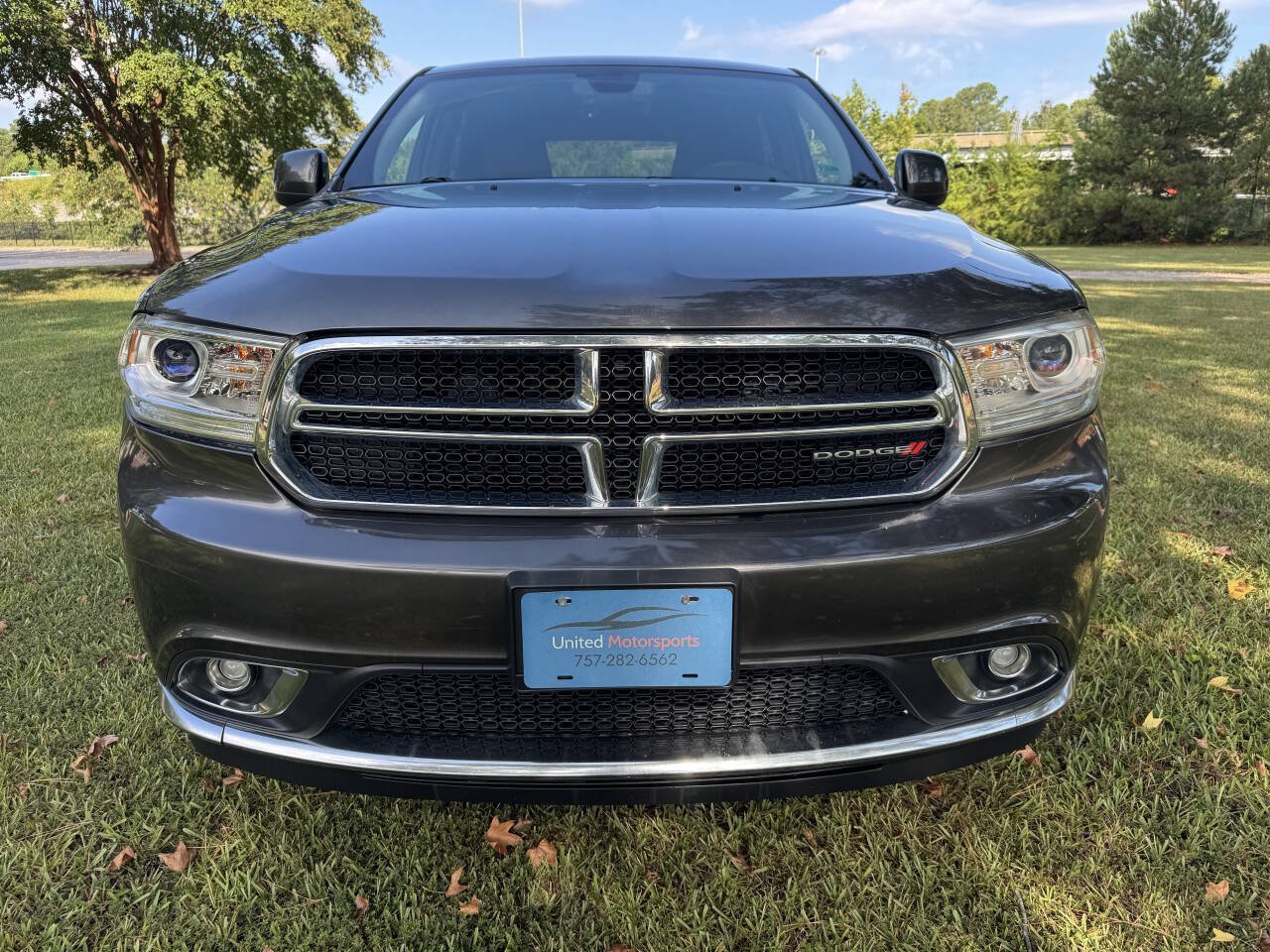 Used 2017 Dodge Durango SXT w/ 3rd Row Seating Group AWD/4WD image 3