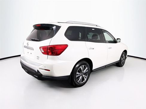 Used 2020 Nissan Pathfinder SV AWD/4WD image 8