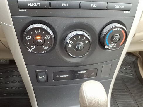 Used 2009 Toyota Corolla LE image 28