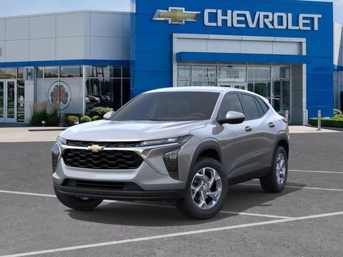 New 2026 Chevrolet Trax LS FWD image 6