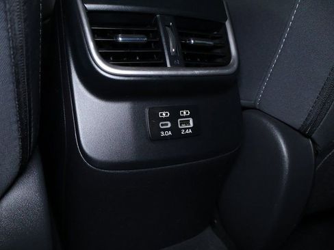 Used 2024 Subaru Outback Premium image 16