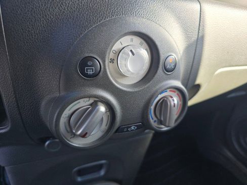 Used 2013 Nissan Cube 1.8 S w/ Interior Designer Pkg image 32