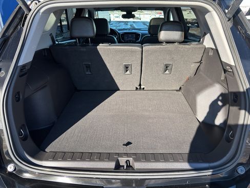 Used 2021 GMC Terrain SLT w/ Infotainment Package II image 32