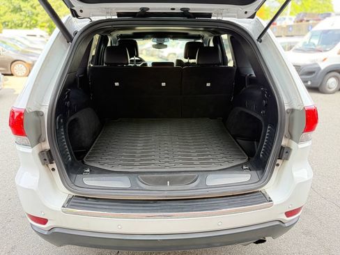 Used 2018 Jeep Grand Cherokee Limited AWD/4WD image 29