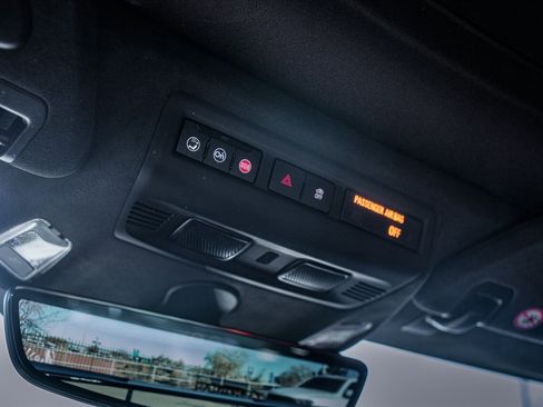 Used 2021 Chevrolet Corvette Stingray Premium Cpe w/ Z51 Performance Package image 29