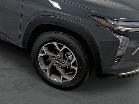 New 2026 Chevrolet Trax LT w/ Driver Confidence Package FWD image 14