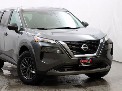 Used 2023 Nissan Rogue S image 3
