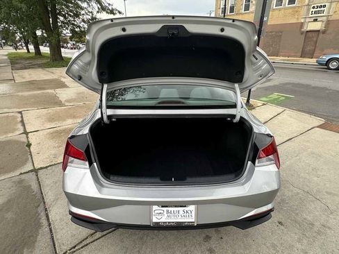 Used 2021 Hyundai Elantra SEL FWD image 40