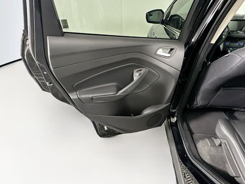 Used 2019 Ford Escape SEL image 26