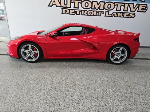 Used 2023 Chevrolet Corvette Stingray Preferred Cpe w/ Z51 Performance Package image 4