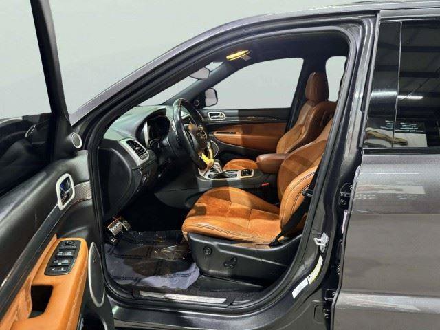Used 2018 Jeep Grand Cherokee Trackhawk AWD/4WD image 18