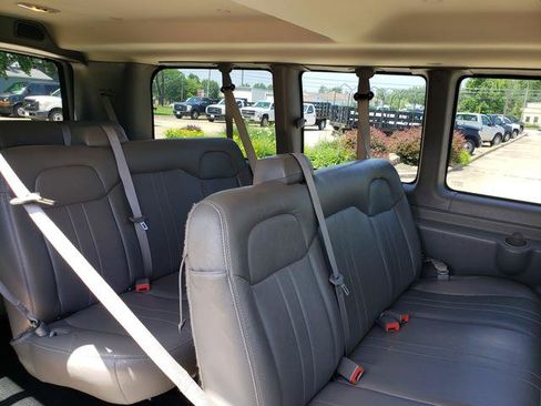 Used 2016 Chevrolet Express 2500 LS RWD image 13