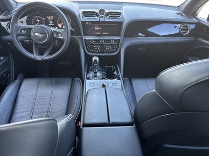 Used 2022 Bentley Bentayga
