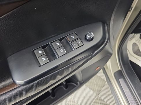 Used 2014 Toyota Highlander Limited Platinum AWD/4WD image 14