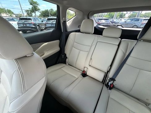 Used 2024 Nissan Murano SL FWD image 13